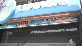 魚選びからセルフサービス。楽しくって美味しい。