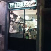 予約必須！下町の大衆食堂Trattoria Sostanza