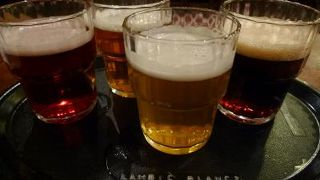 パレットで飲み比べ