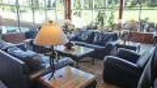 Olympic Lodge by Ayres