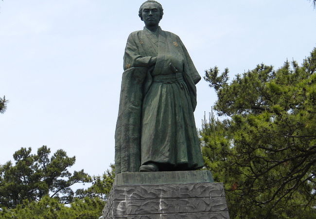 坂本龍馬銅像