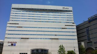 便利な複合施設