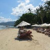 ビーチはあまりきれいとはいえない