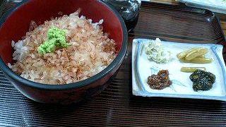 大滝とわさびご飯を求めて