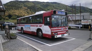 保津川下りをされる方は連絡バスを！　～　トロッコ亀岡駅からのアクセス　～