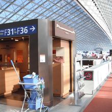 メゾンド・ショコラ越しに。