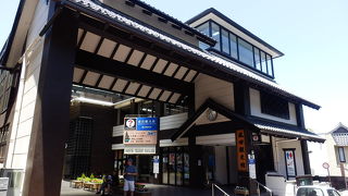 祇園祭りの山車なども展示