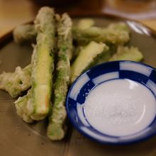 アスパラ天麩羅