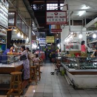 マーケットにはかわいい雑貨もたくさん！