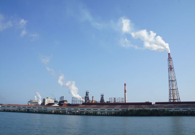 「鉄は国家なり」の時代を彷彿とさせてくれます