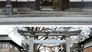 宗派の違うお寺さんがずらり。五百羅漢の報恩寺、鬼の手形の三ツ石神社もここにあります。