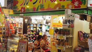 パインスティックやソフトクリーム、ジュースがあり