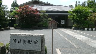 茶の湯と能に関するものが主体