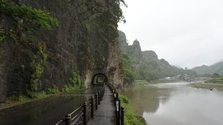 青の洞門から山国川を少し下ったところ