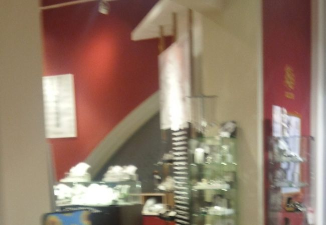 男性向けのアクセサリーショップです