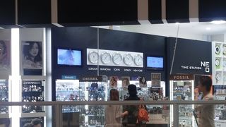 時計が沢山ドカーン