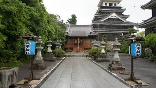 奥平家としての初代中津藩主、奥平昌成を祀る神社