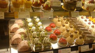 創造性に富んだケーキです。