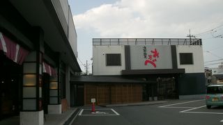 おたべの製造工程が見学できる