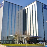 ホテルの外観。空港第３ターミナル近くから撮影