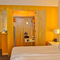 １０３５室、クローゼットは照明付です