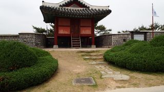 西将台にある武器保管庫、兵士待機所