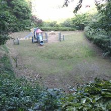 子供広場・・だーれもいません