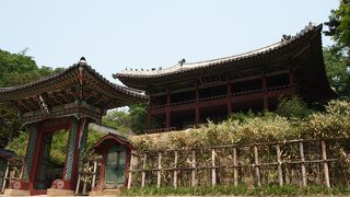 学問、教育などの施設が集まっていた場所