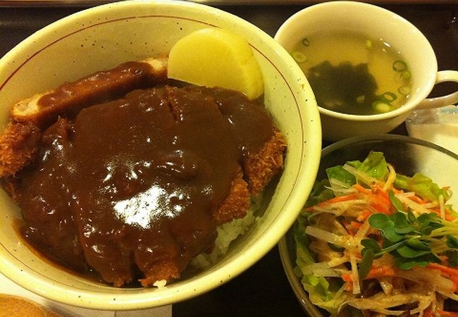 デミカツ丼、うましっ