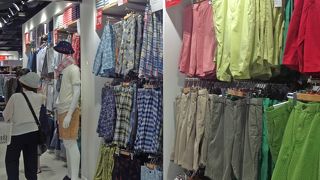 アトレ松戸６F、ユニクロは大盛況