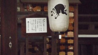 可愛い兎の神社　安産と子安の御利益がある