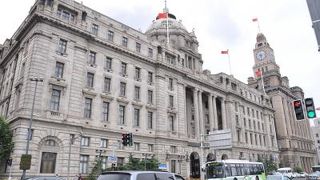 （上海）外灘の中心的建築物！天井のモザイクが美しい