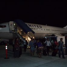 グアムより到着したユナイデット航空機！この後写真撮って怒られ