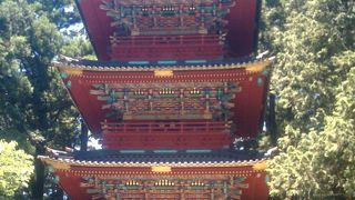 日光山内で数多く見られる神仏混淆のひとつです