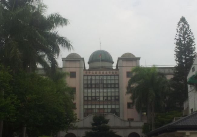 今も学校として使用。