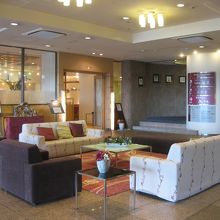 「セイシェル」はロビーの左手にあります