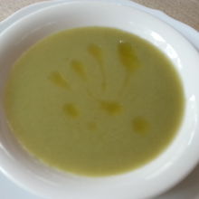 レタスの冷製スープ