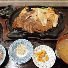 ステーキハウス寿楽 本店