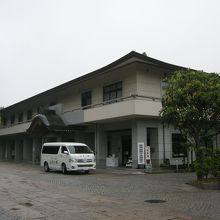 このバルコニーからの豆まきが圧巻