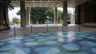 海をイメージしたホール