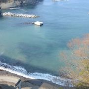 蛸の浜と鍬ヶ崎地区が見える浄土ヶ浜大橋