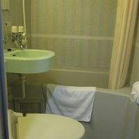 バスタブスペースが狭いので、手足をぶつけてしまうかも