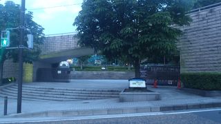 フランス山地区のゲート