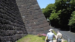 仙台城の歴史などが判りやすく展示してあります。