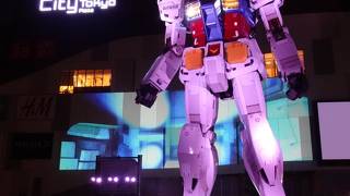 等身大ガンダムは見ごたえありです。