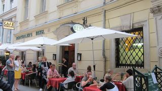 シュテファン寺院近くのお手頃なバイスル