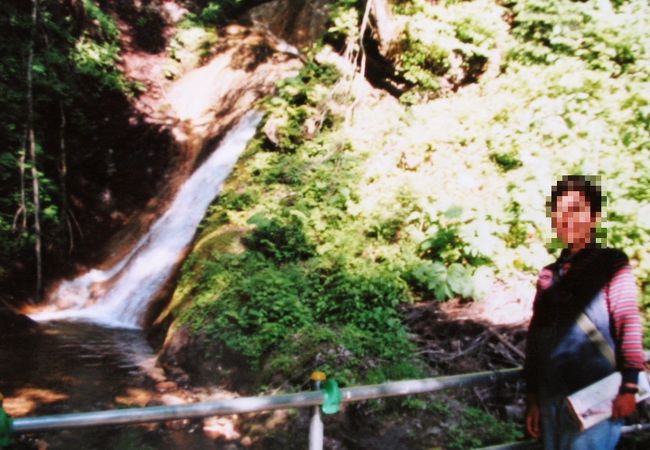 キムンドの滝
