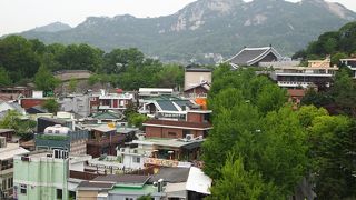 三清洞の街並みもよく見えます