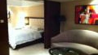 ビジネス クラブ ホテル上海 (中邦豪生酒店)