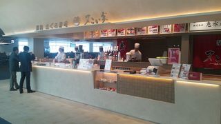 羽田空港第二ターミナル　美味しいお寿司食べれます